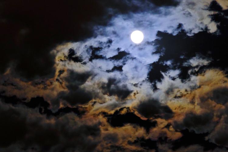 彩云追月全诗